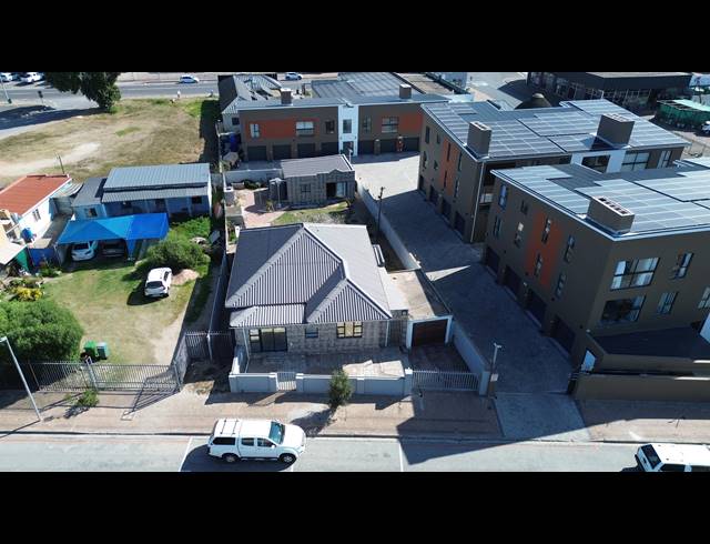 3 BEDROOM HOUSE FOR SALE IN SALDANHA CENTRAL